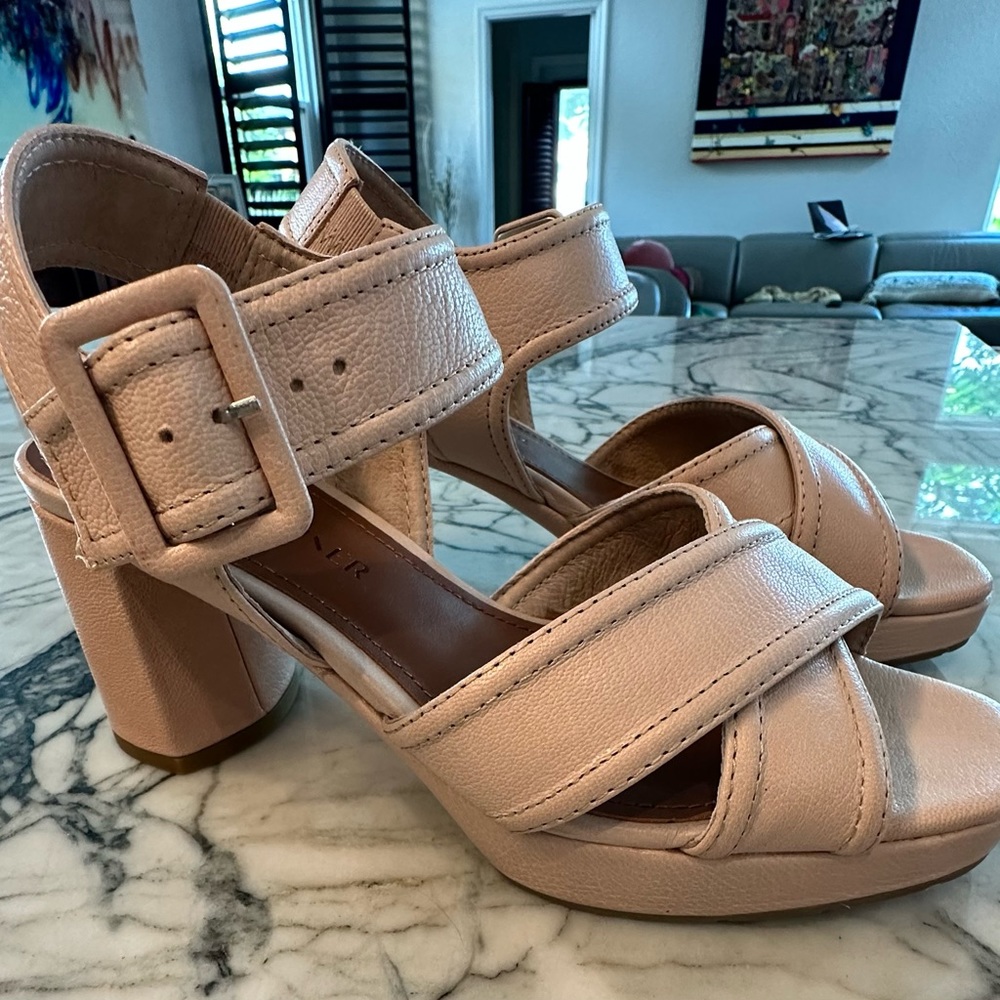 Donald Pliner Geni Leather Cris Cross Block Heel